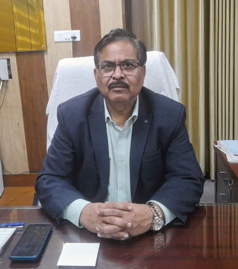 Dr. Narayan Das